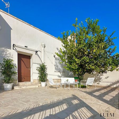 Luem Apartments Lecce Esterno foto