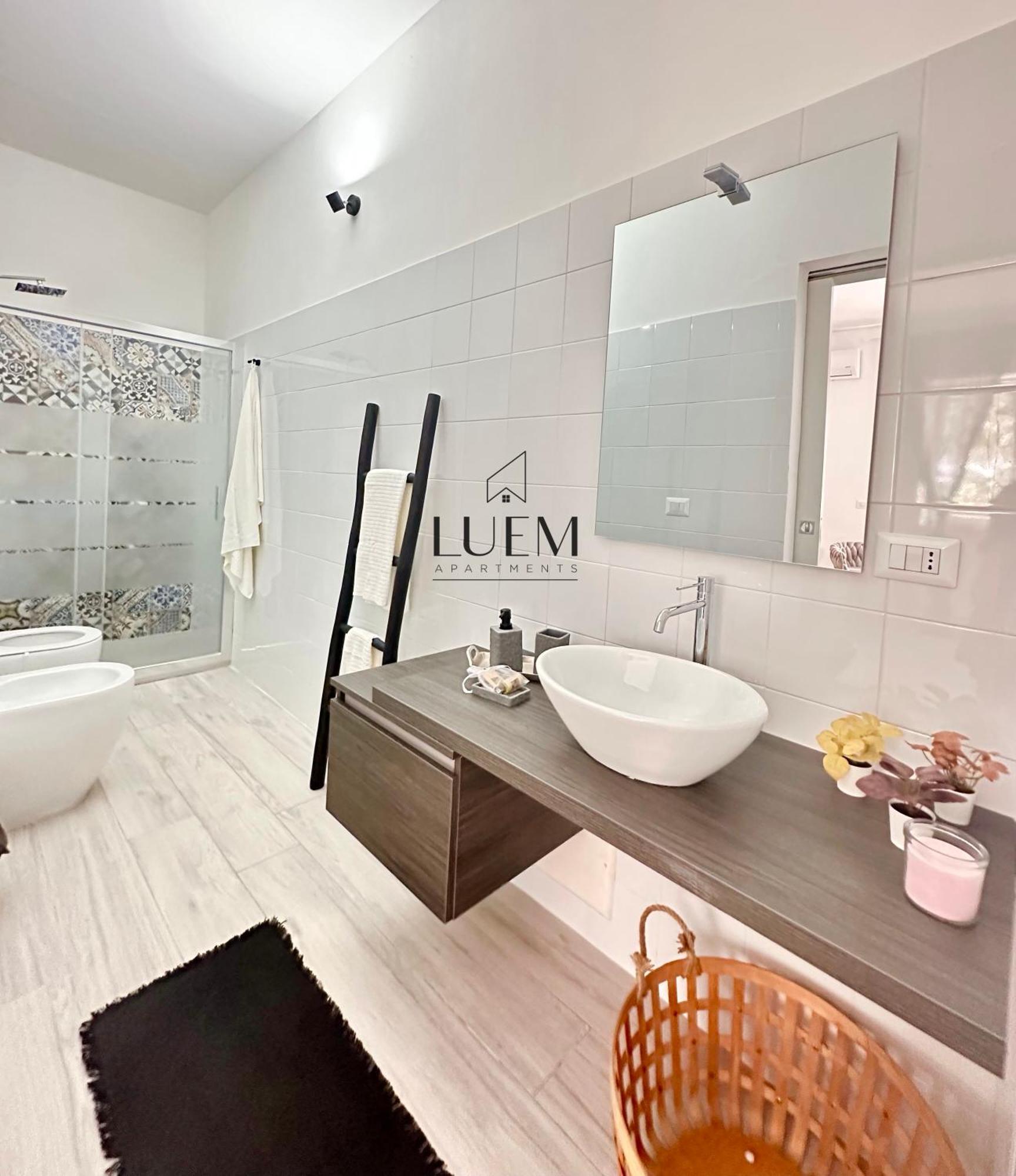 Luem Apartments Lecce Esterno foto