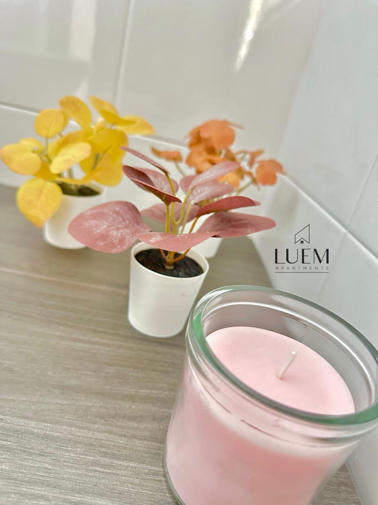 Luem Apartments Lecce Esterno foto