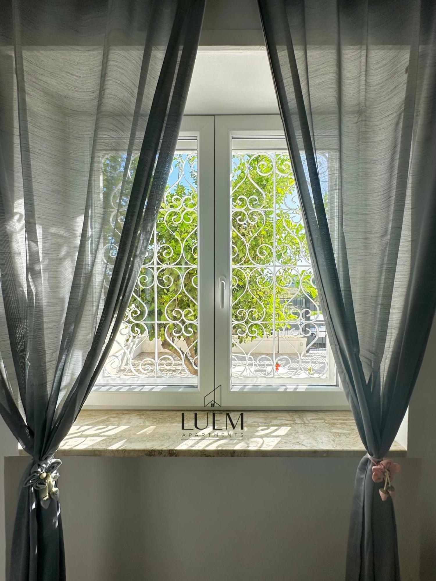 Luem Apartments Lecce Esterno foto